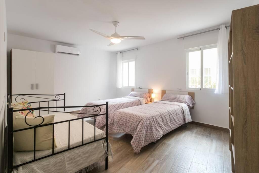 Espacioso Y Centrico Piso Con Zona Chill-Out Alicante Luaran gambar