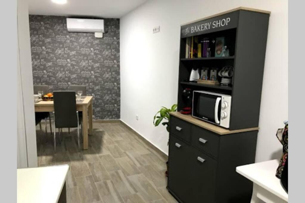 Espacioso Y Centrico Piso Con Zona Chill-Out Alicante Luaran gambar