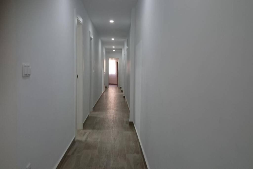 Espacioso Y Centrico Piso Con Zona Chill-Out Alicante Luaran gambar