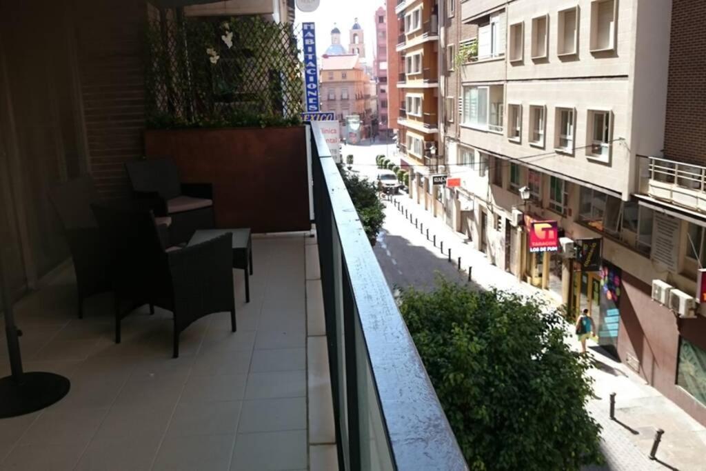 Espacioso Y Centrico Piso Con Zona Chill-Out Alicante Luaran gambar