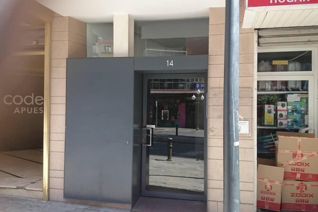 Espacioso Y Centrico Piso Con Zona Chill-Out Alicante Luaran gambar