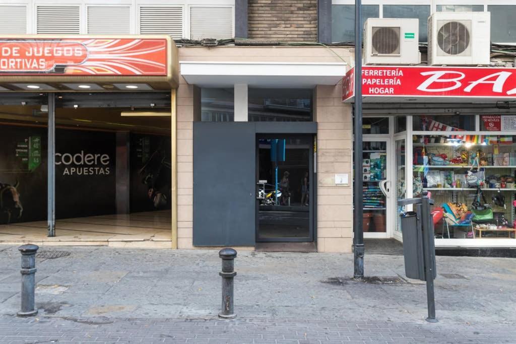 Espacioso Y Centrico Piso Con Zona Chill-Out Alicante Luaran gambar