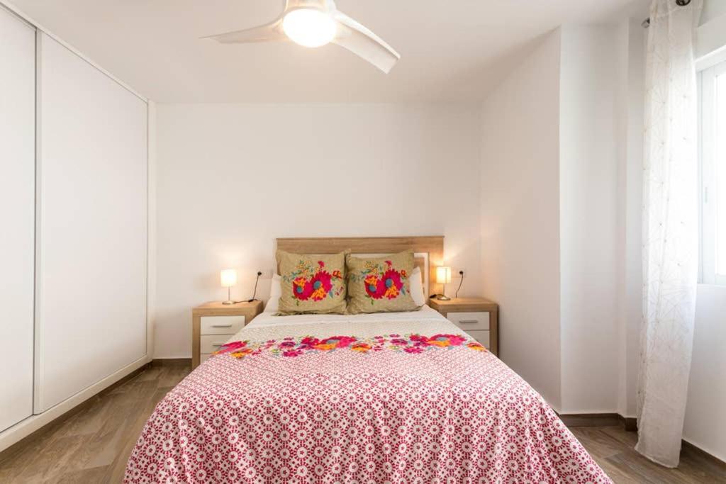 Espacioso Y Centrico Piso Con Zona Chill-Out Alicante Luaran gambar