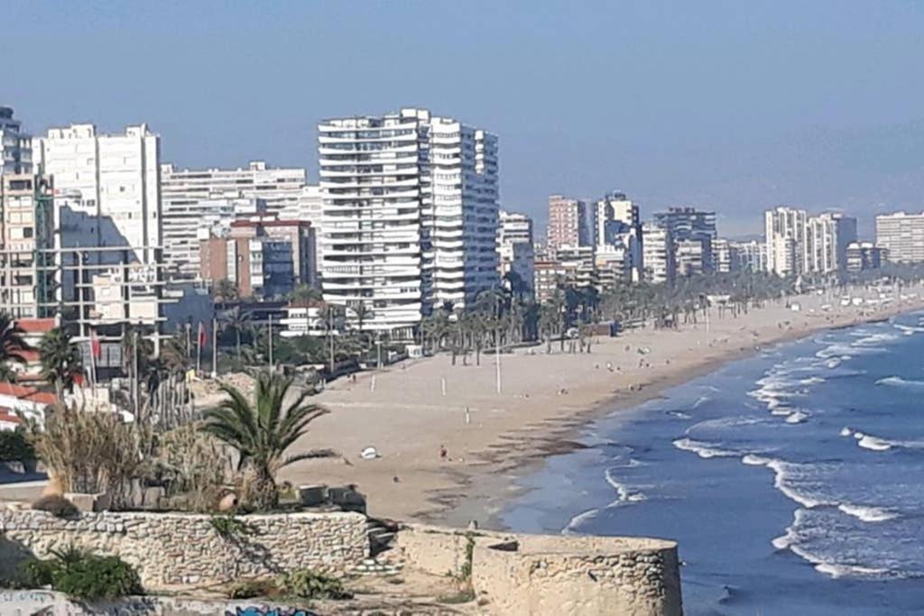 Espacioso Y Centrico Piso Con Zona Chill-Out Alicante Luaran gambar