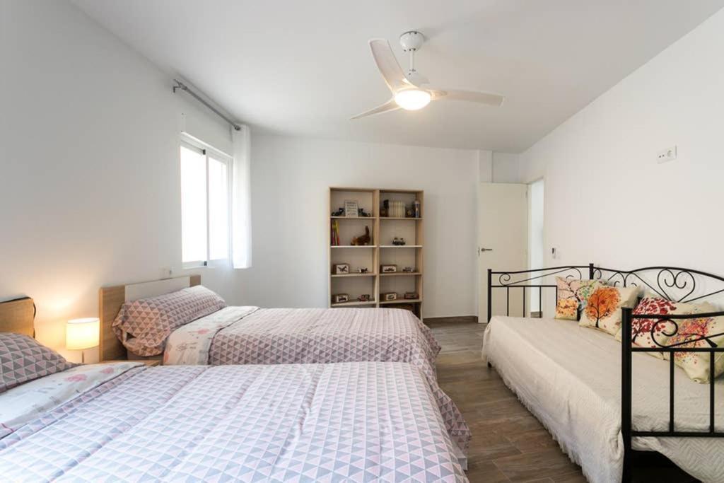 Espacioso Y Centrico Piso Con Zona Chill-Out Alicante Luaran gambar