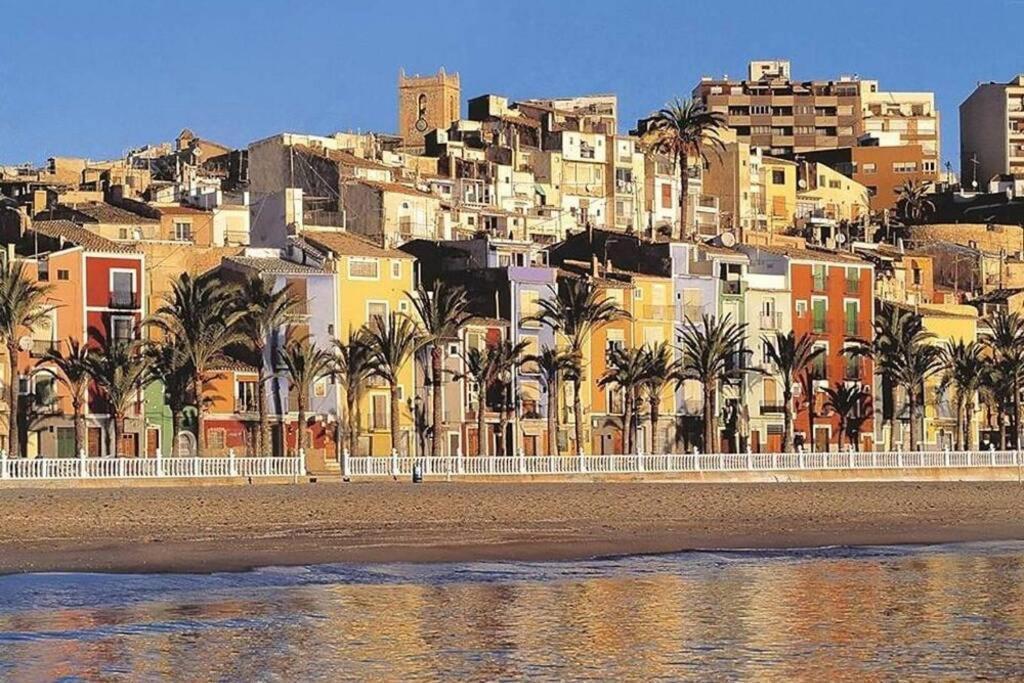 Espacioso Y Centrico Piso Con Zona Chill-Out Alicante Luaran gambar